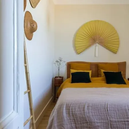 Holiday home Grand Avec Piscine Maison Port Valade Tabanac