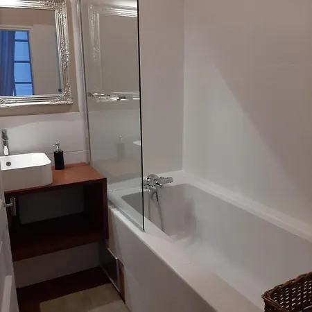 Holiday home Grand Avec Piscine Maison Port Valade Tabanac