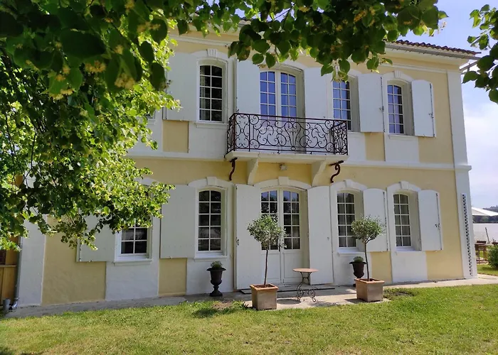 Vakantiehuis Grand Avec Piscine Maison Port Valade